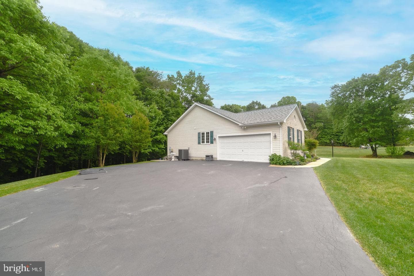 15930 Pointe Meadow Court photo 3