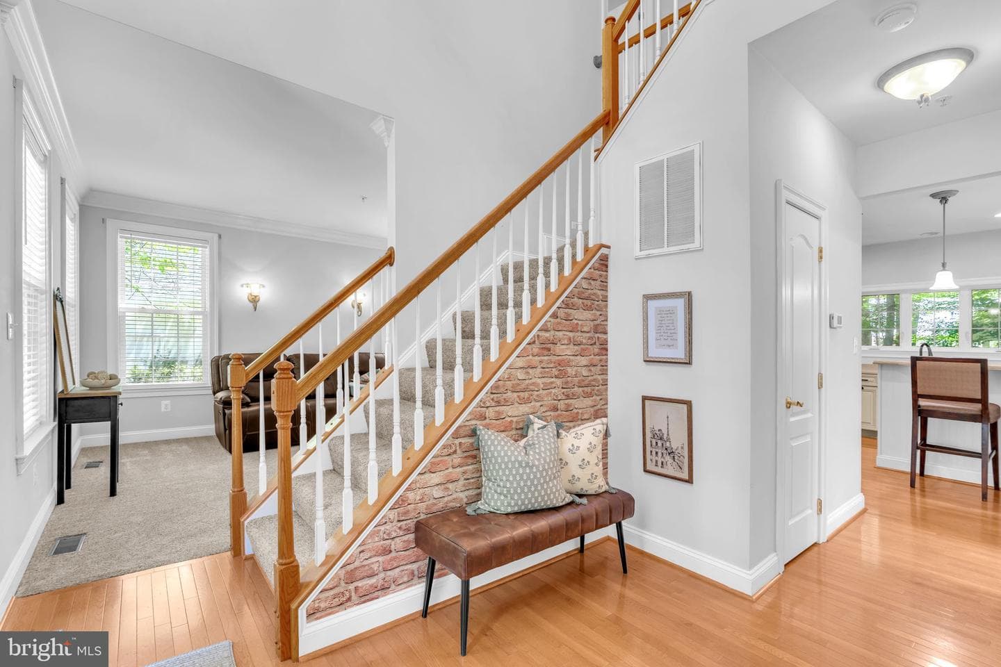 14745 Jennifer Court photo 4