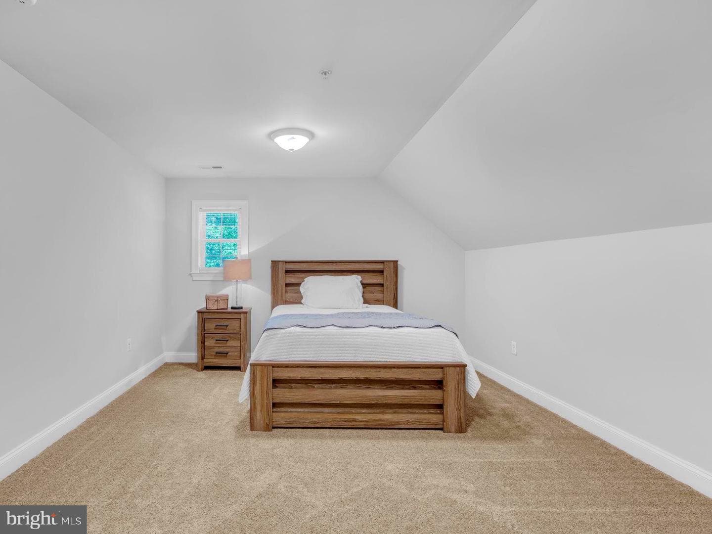 14745 Jennifer Court photo 42