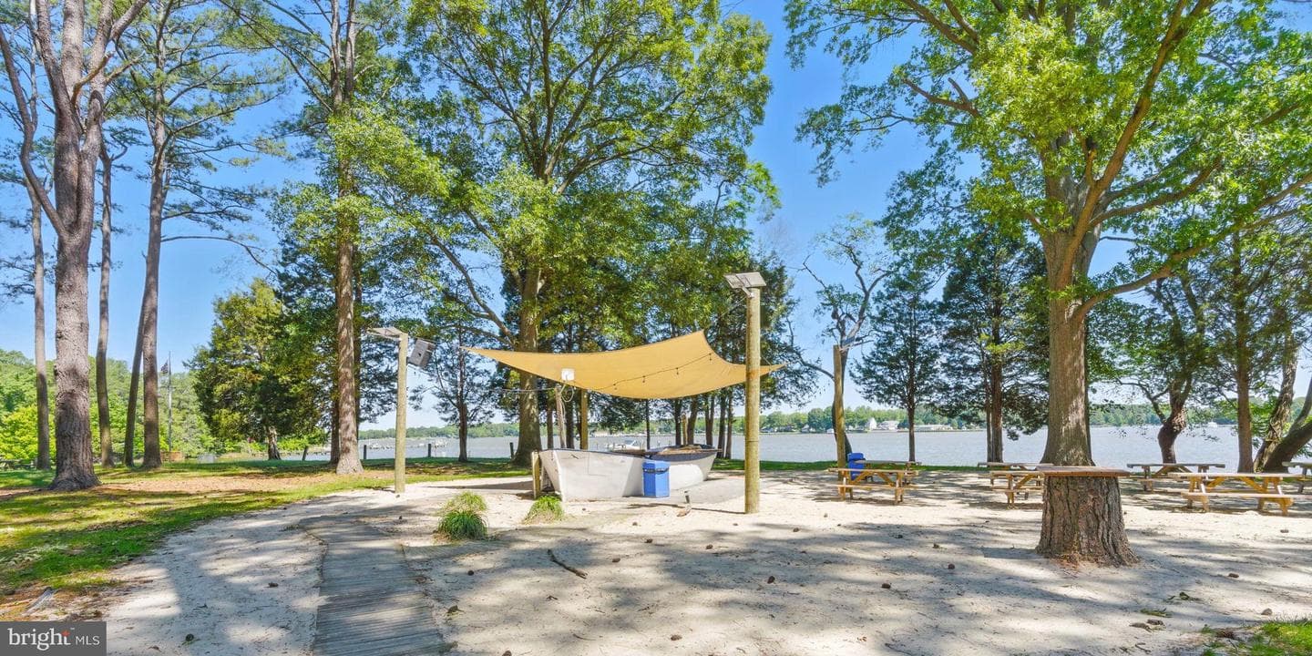 14745 Jennifer Court photo 75