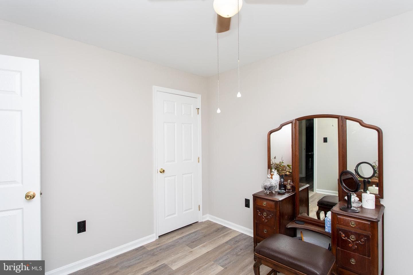 10075 Hungry Spring Place photo 32
