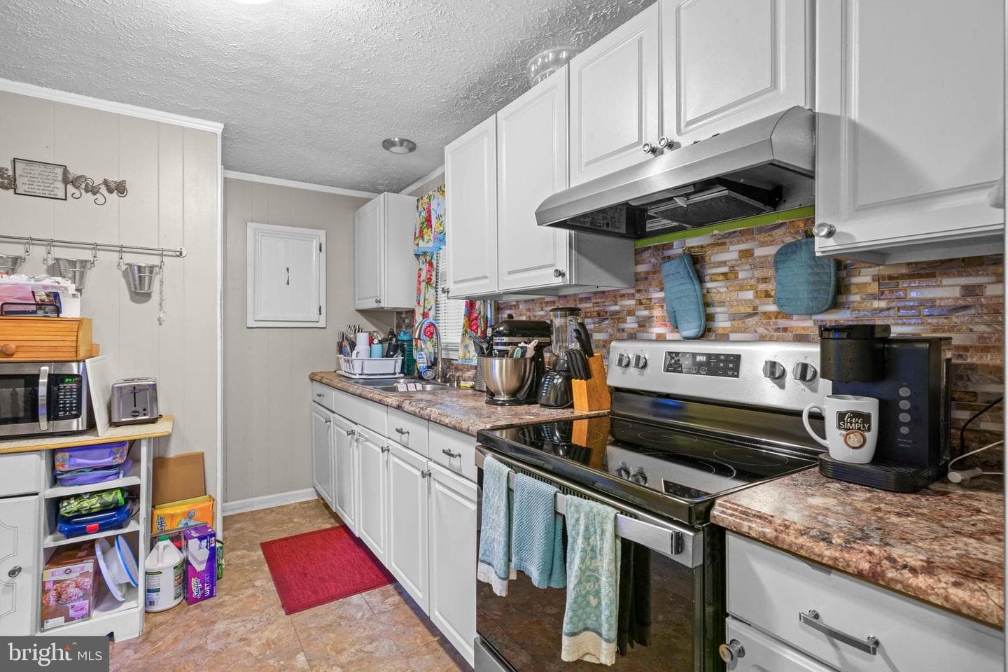 9505 Oakridge Court photo 10