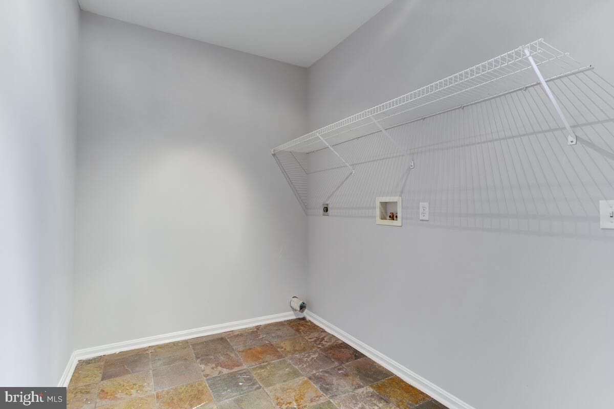 10124 Astill Court photo 23