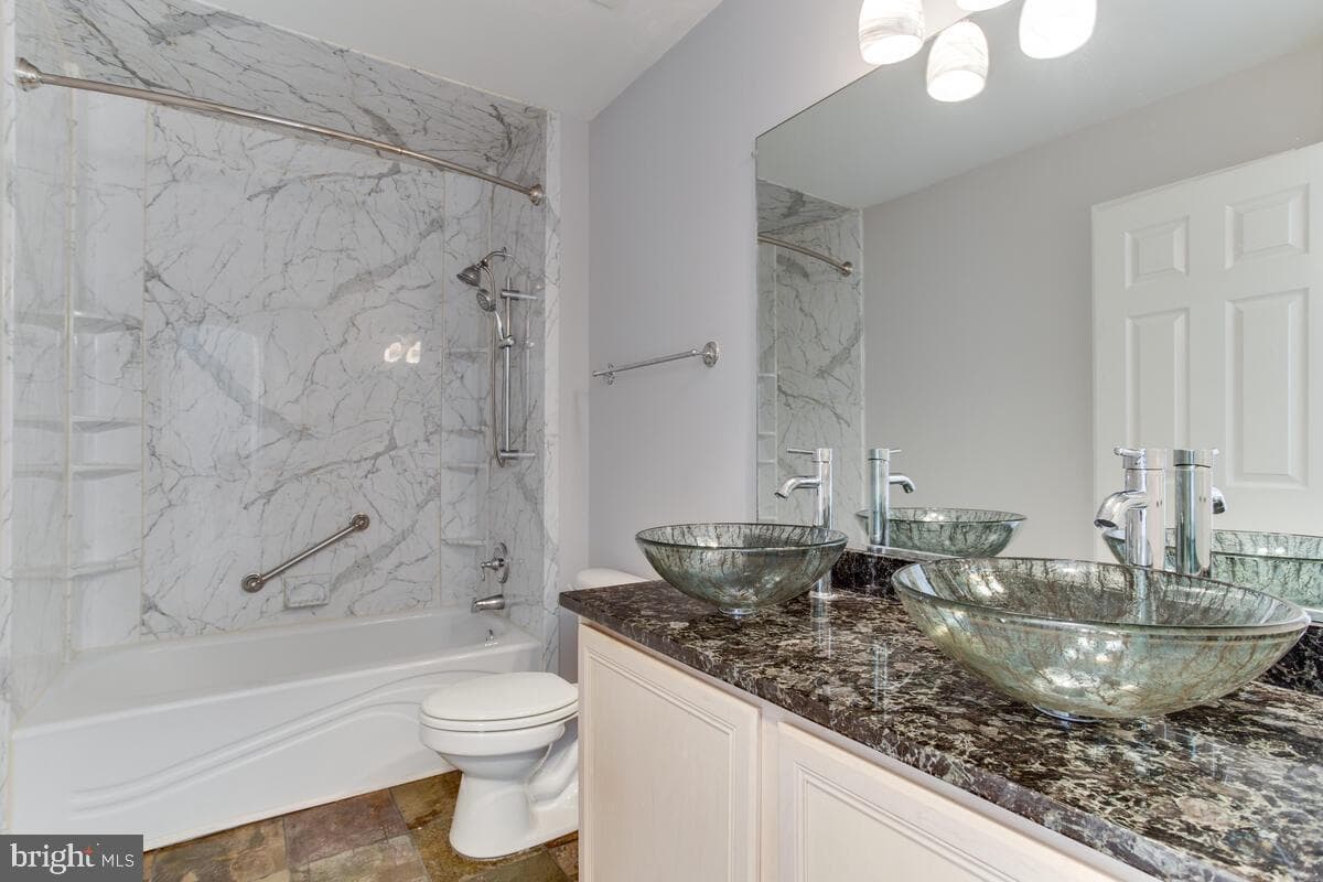10124 Astill Court photo 41