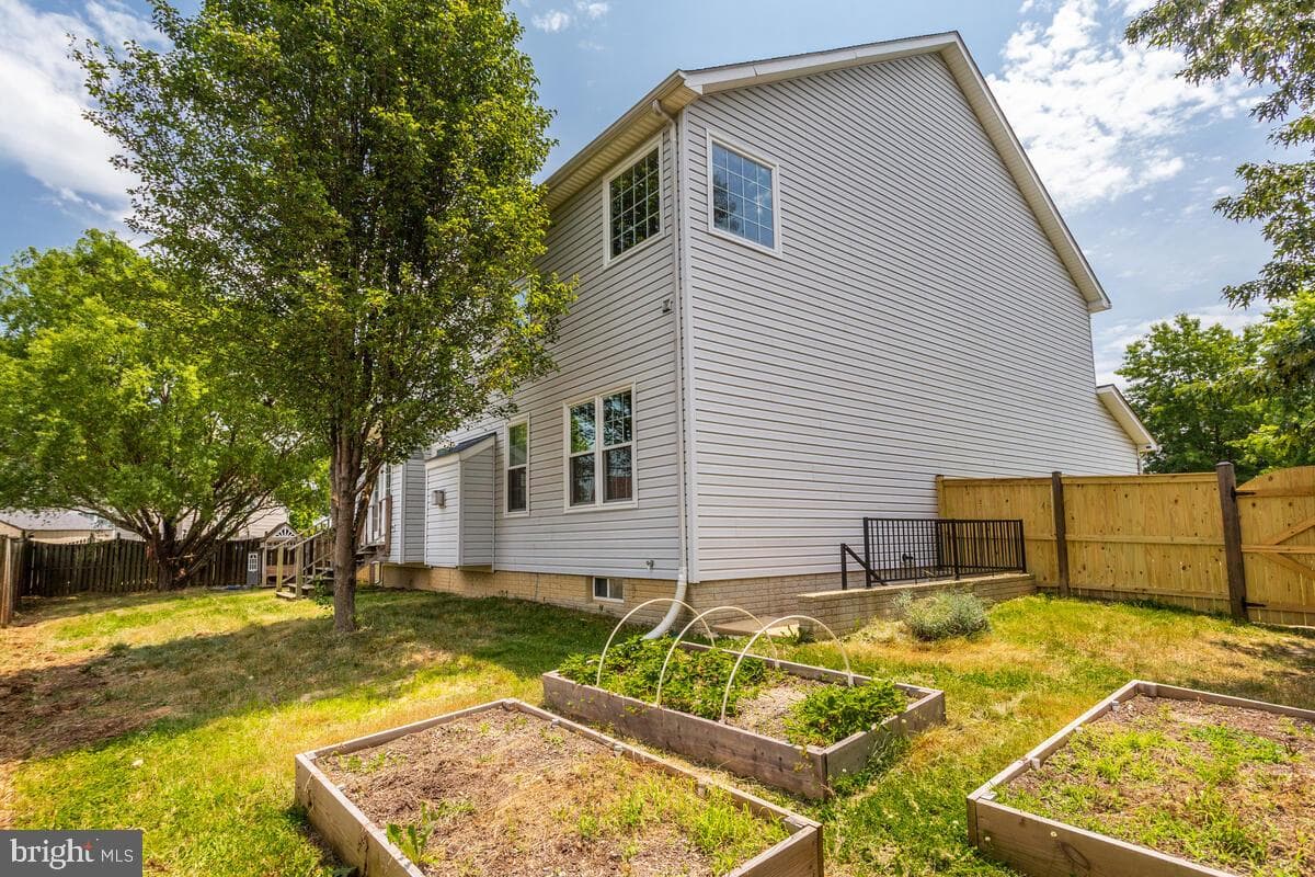 10124 Astill Court photo 49