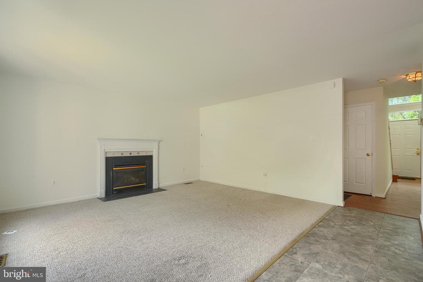 2460 Greentree Place photo 11