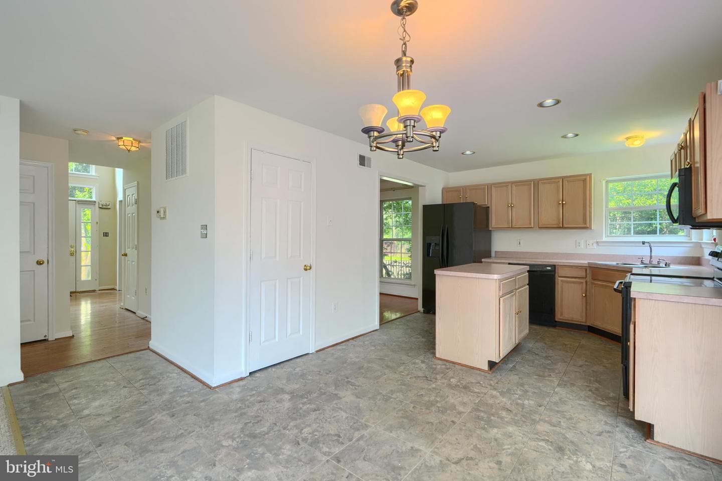 2460 Greentree Place photo 15