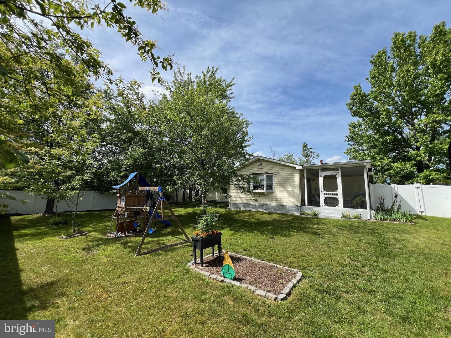 201 Barksdale Avenue photo 2