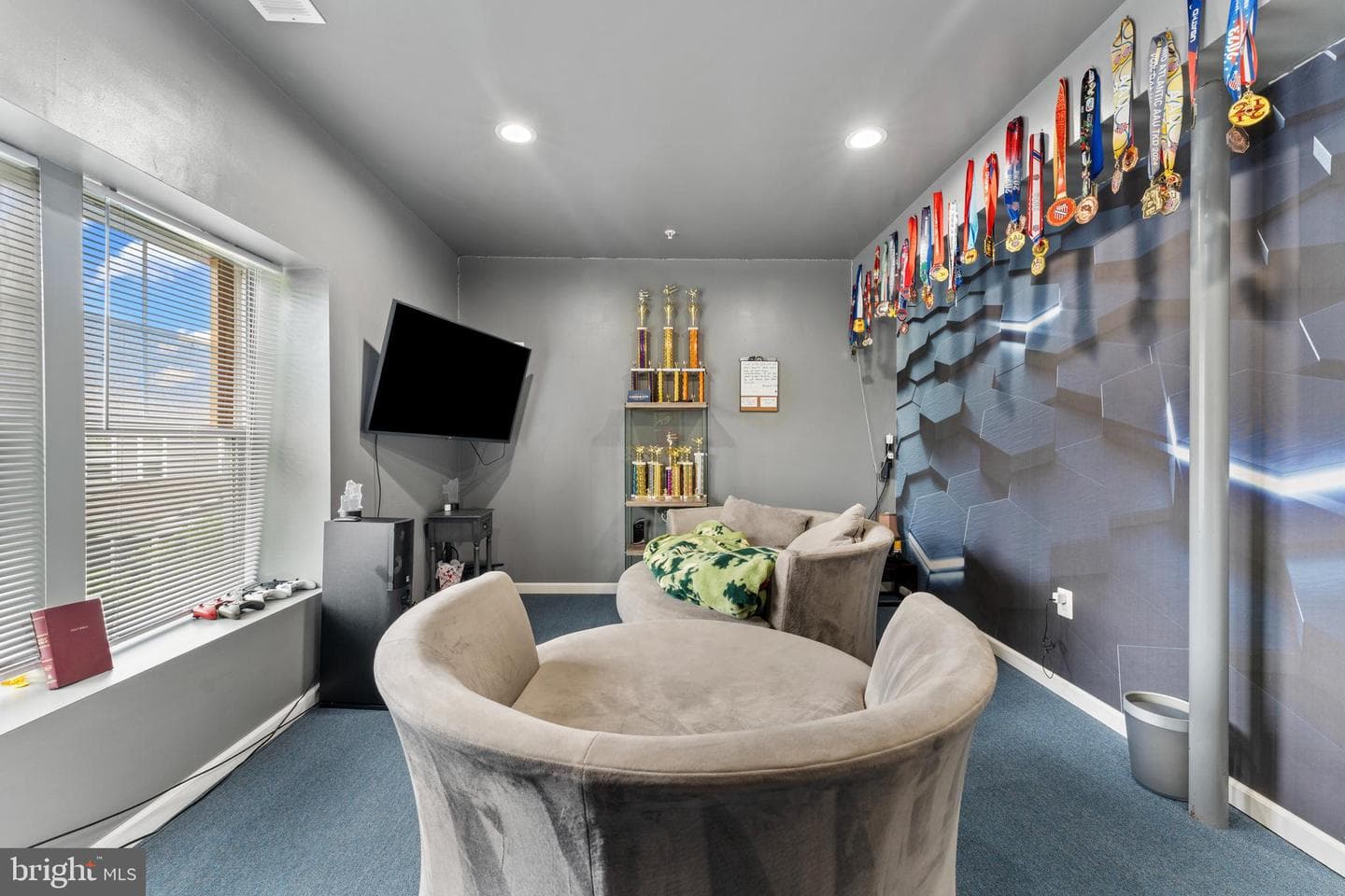 2279 Duncan Lane photo 32