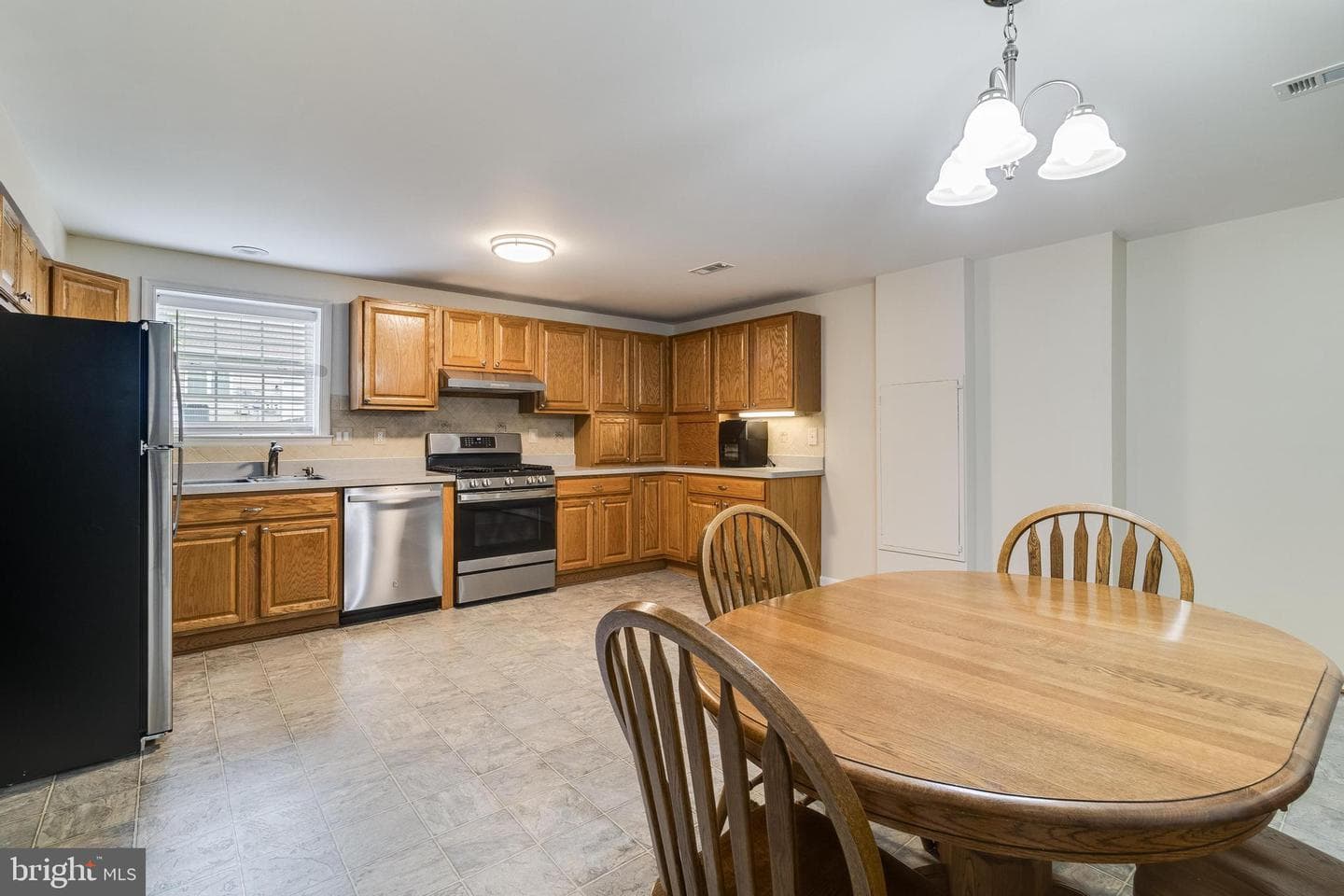 6422 Hard Bargain Circle photo 58