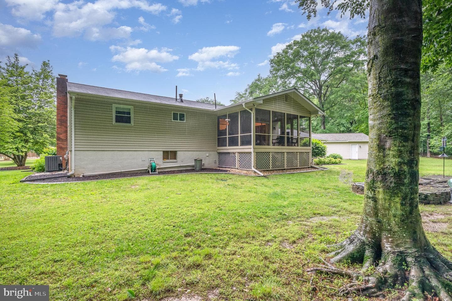 9268 East Court photo 26