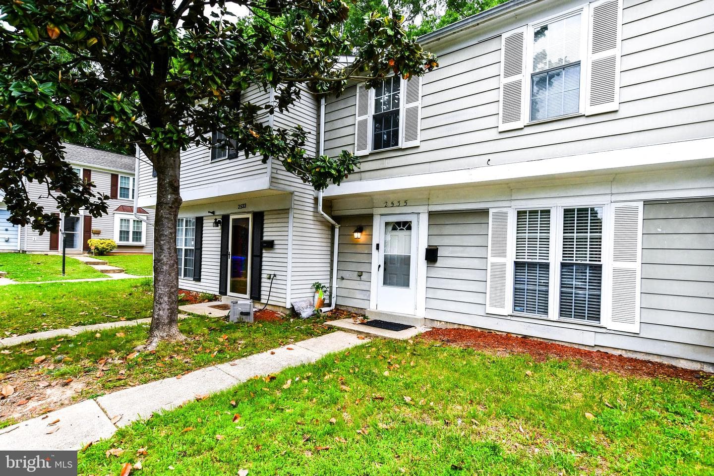 2535 Robinson Place photo 2