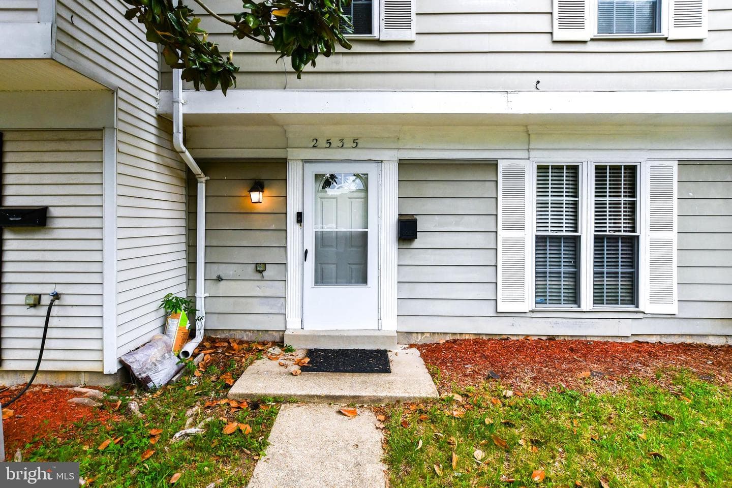 2535 Robinson Place photo 3