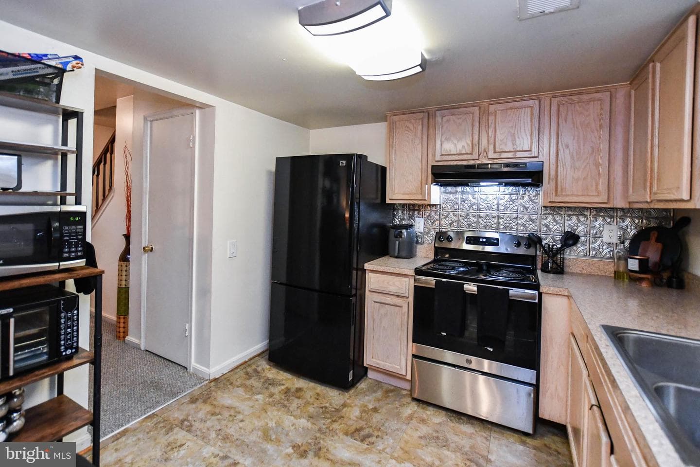 2535 Robinson Place photo 6