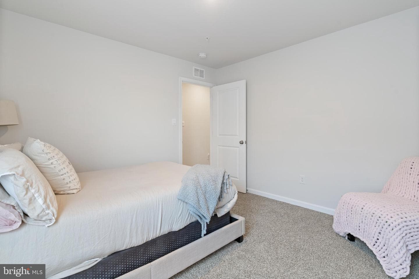 404 Mossy Grove Ln photo 27