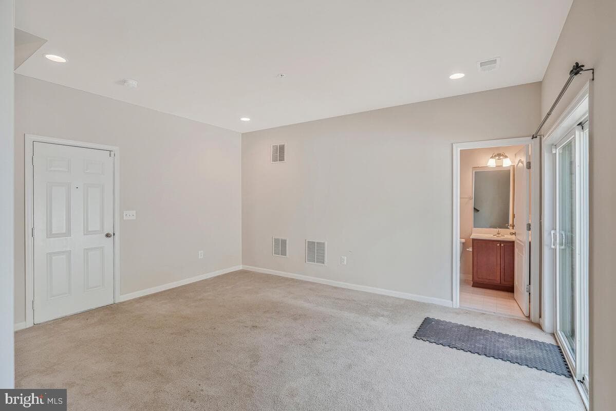 12310 Sandstone Street photo 32