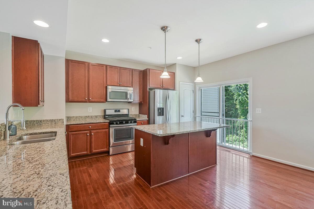 12310 Sandstone Street photo 7
