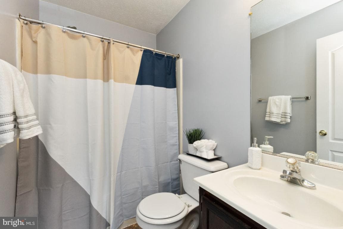 6620 Captain Johns Court photo 14