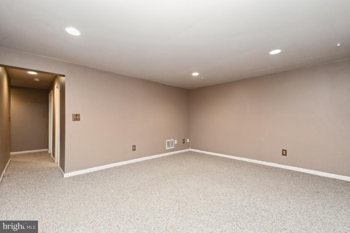 6620 Captain Johns Court photo 22