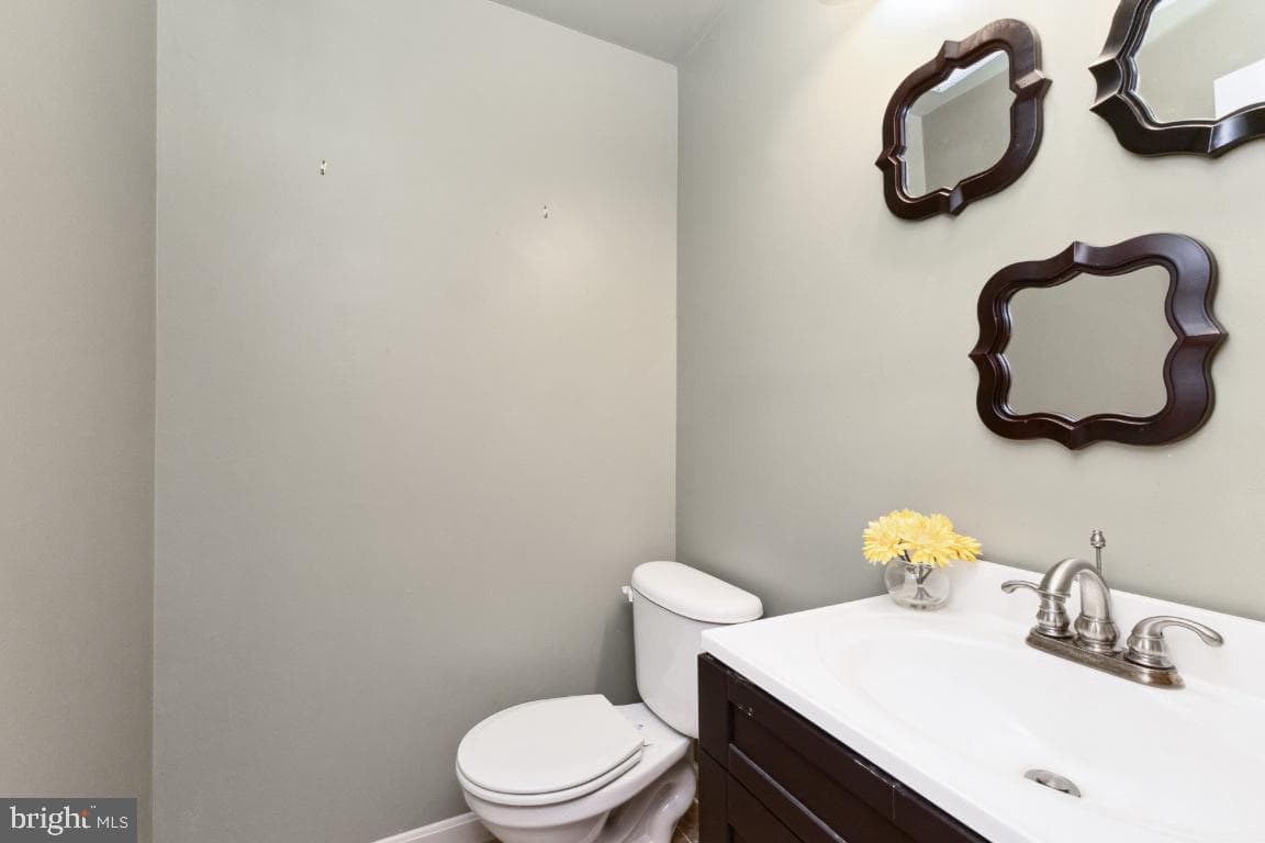 6620 Captain Johns Court photo 23
