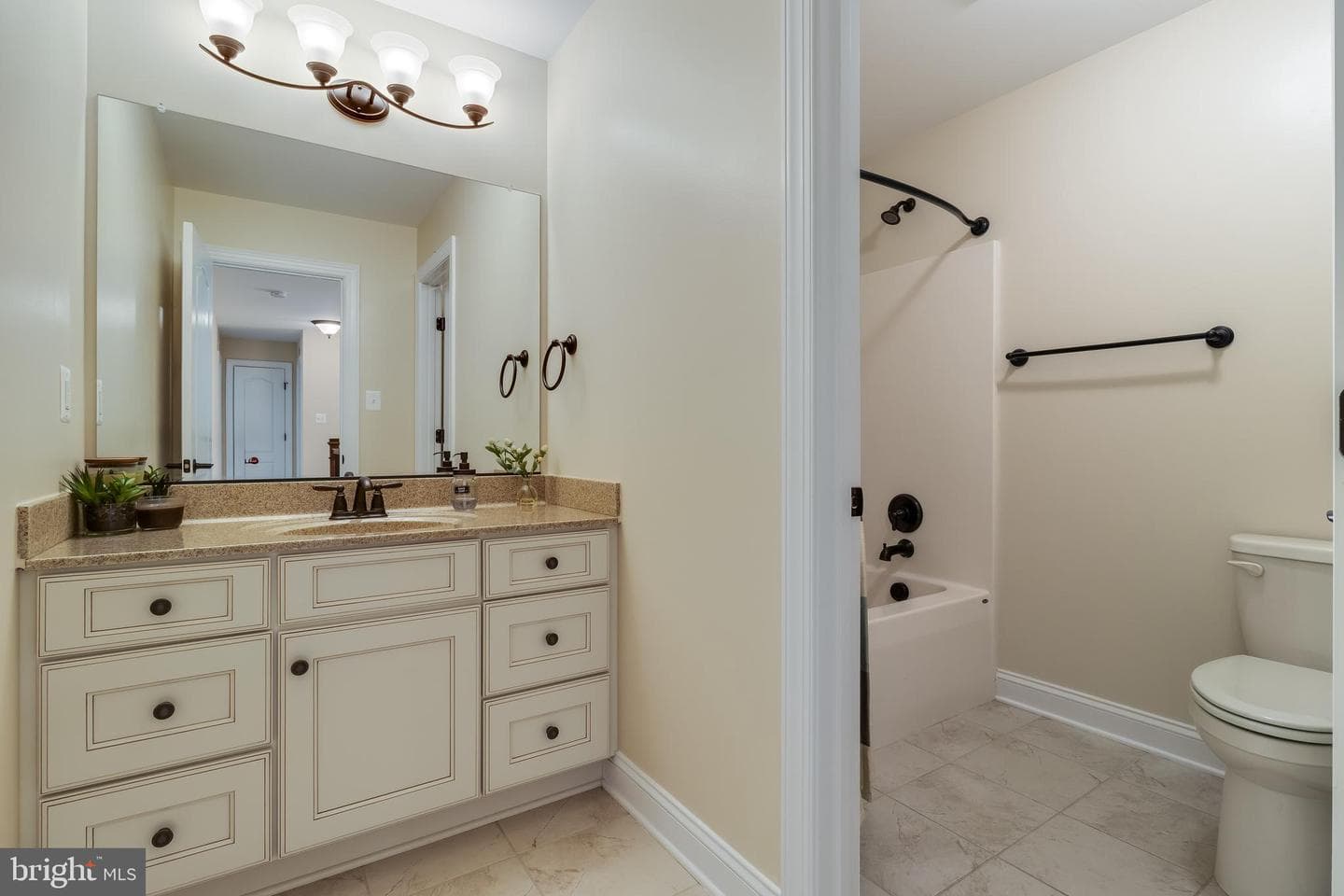 2812 Deer Creek Court photo 25