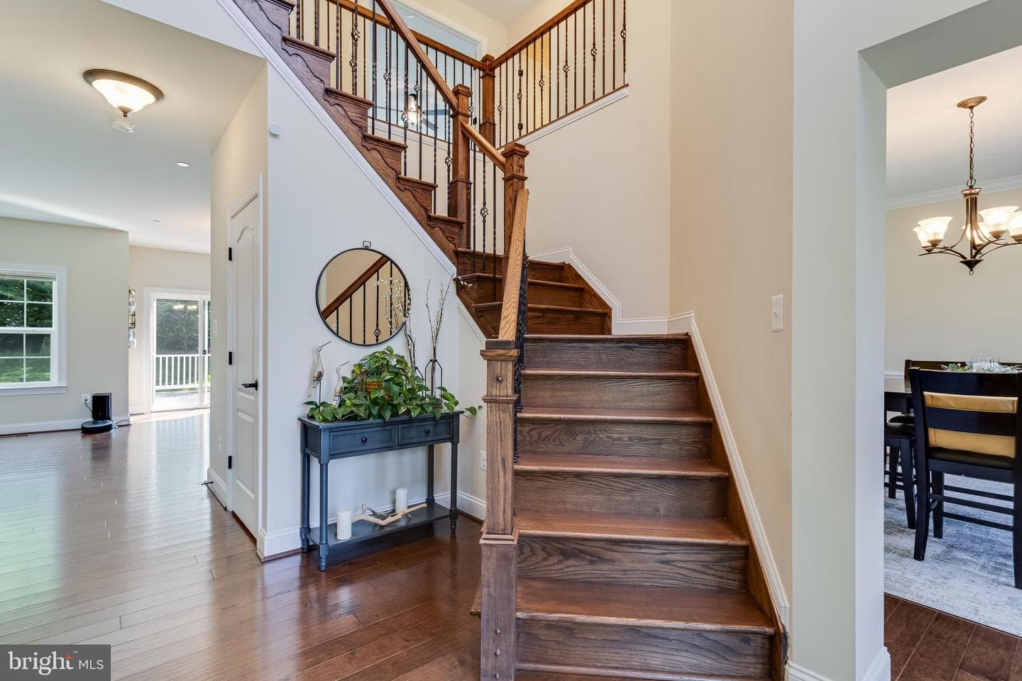 2812 Deer Creek Court photo 4