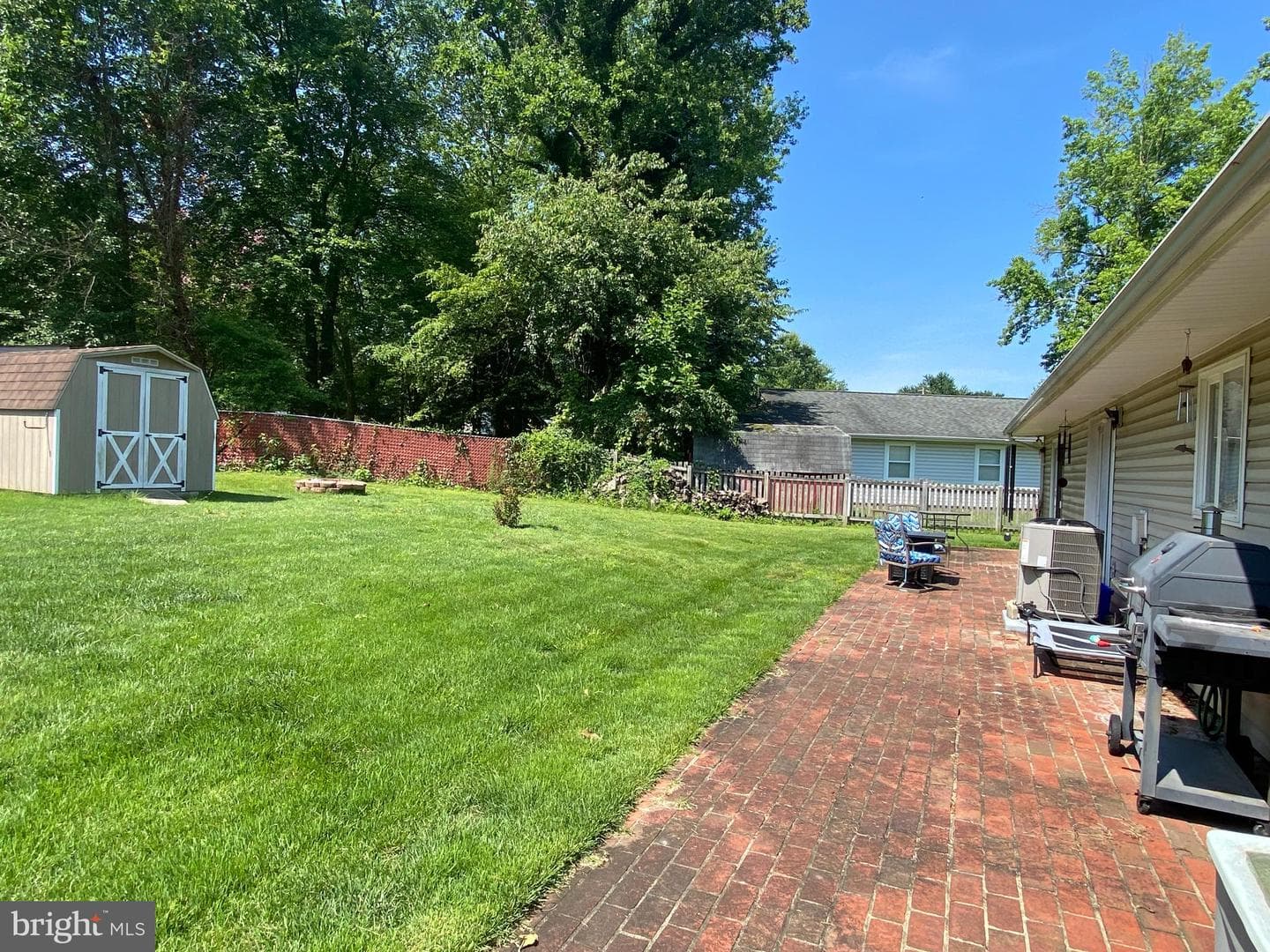8023 Holly Avenue photo 30