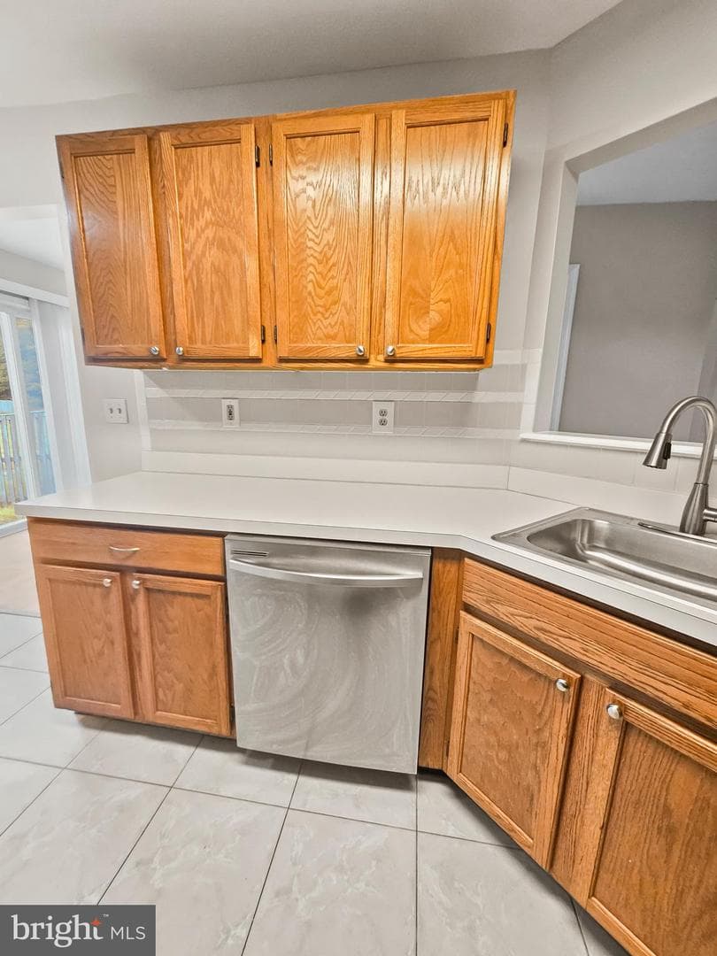 2530 Fernwood Court photo 14