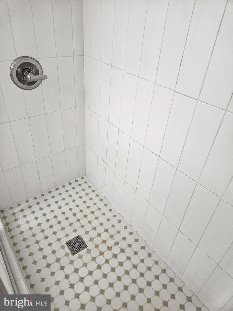 2530 Fernwood Court photo 24