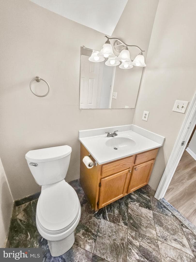 2530 Fernwood Court photo 55