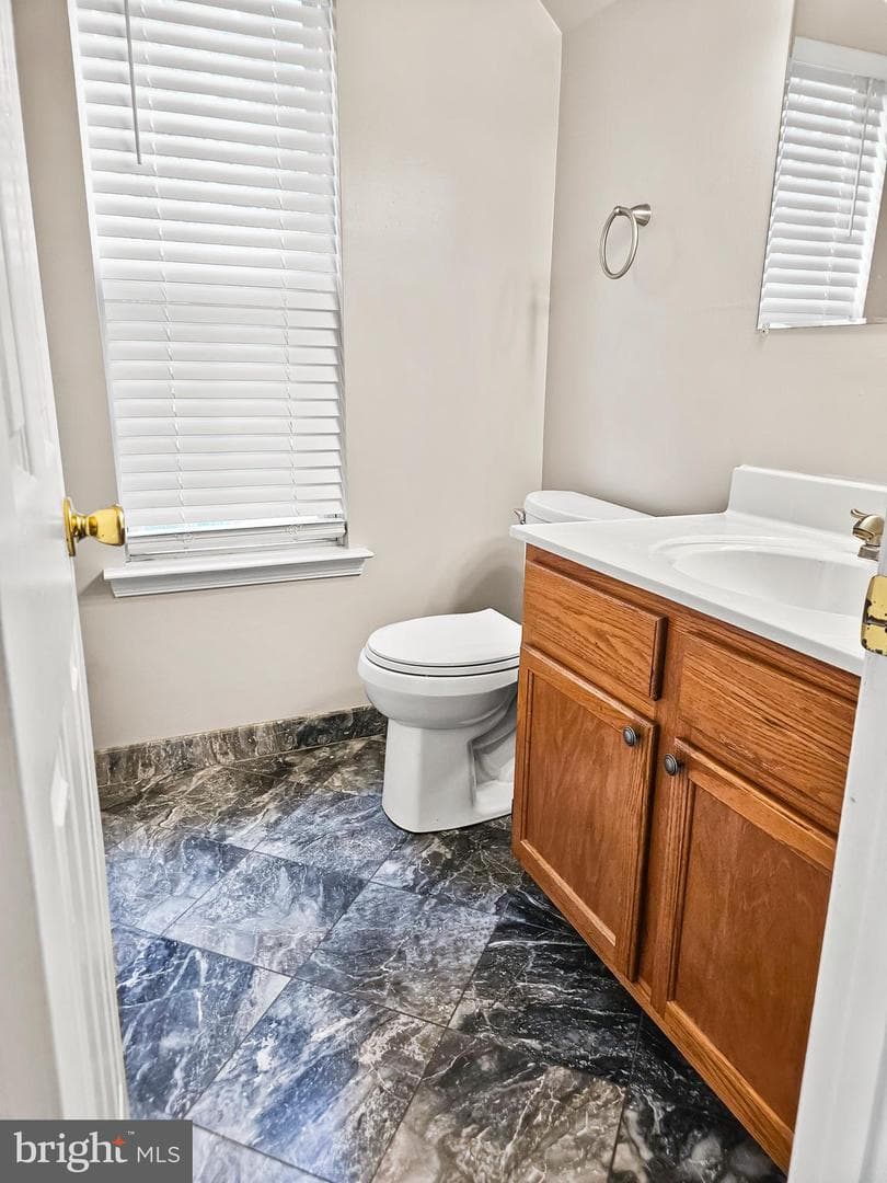 2530 Fernwood Court photo 57