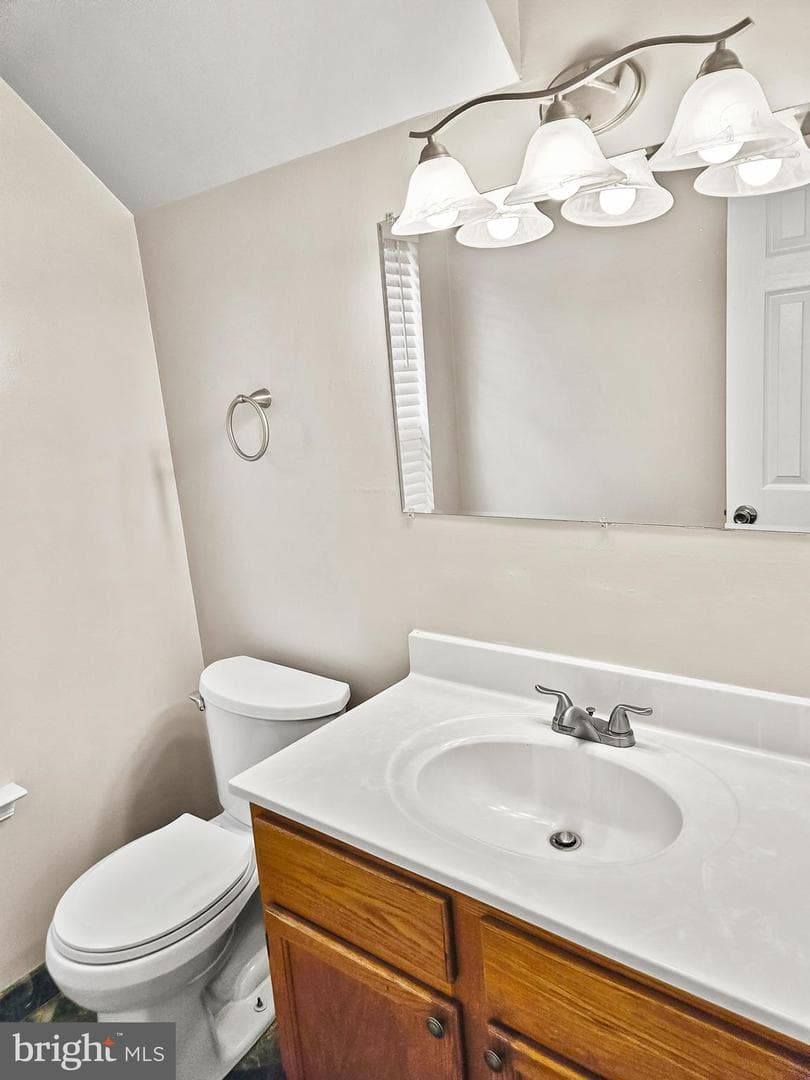 2530 Fernwood Court photo 59