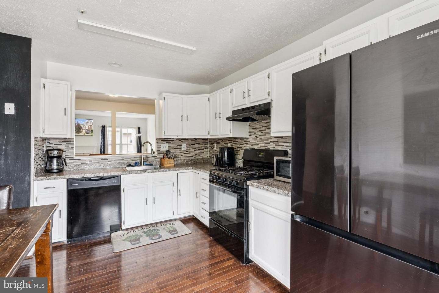 5804 Monmouth Court photo 6