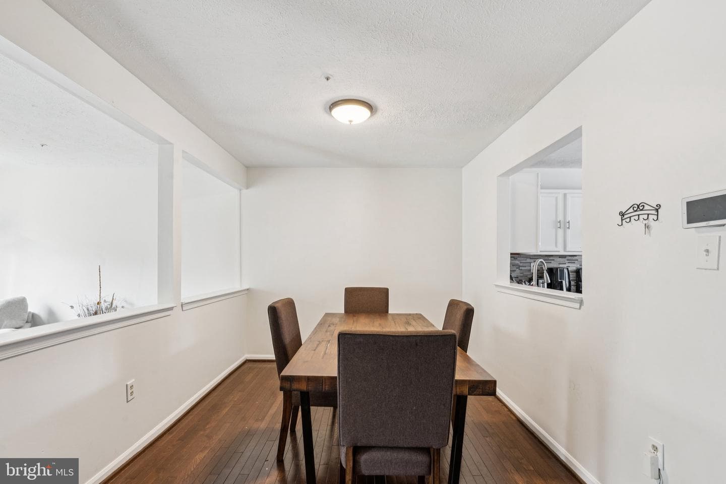 5804 Monmouth Court photo 8