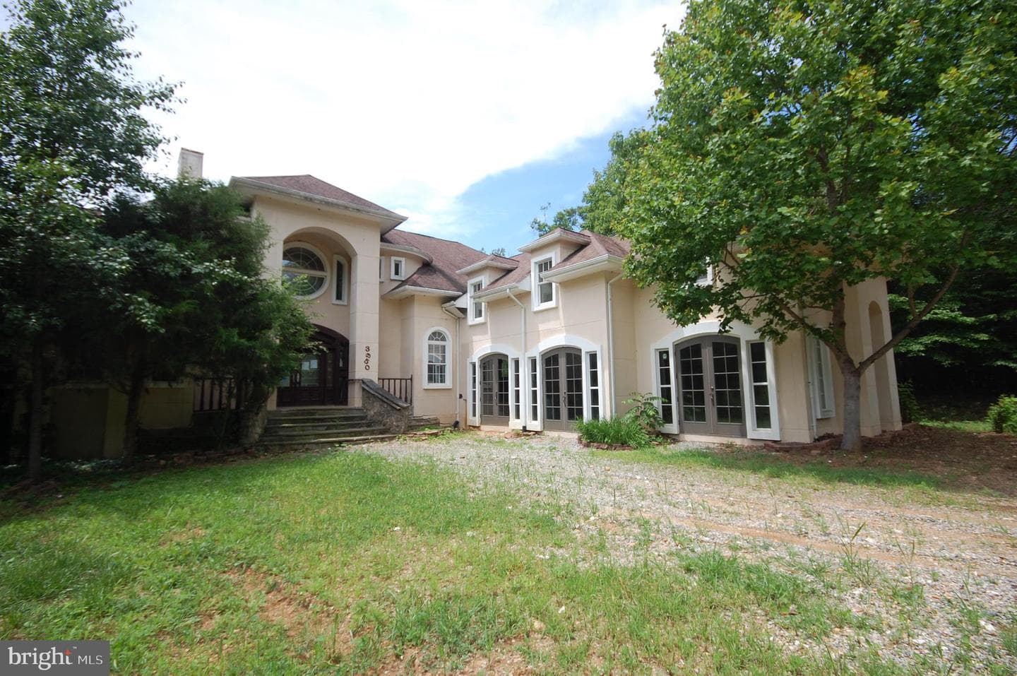 3950 Crestwood Place photo 2