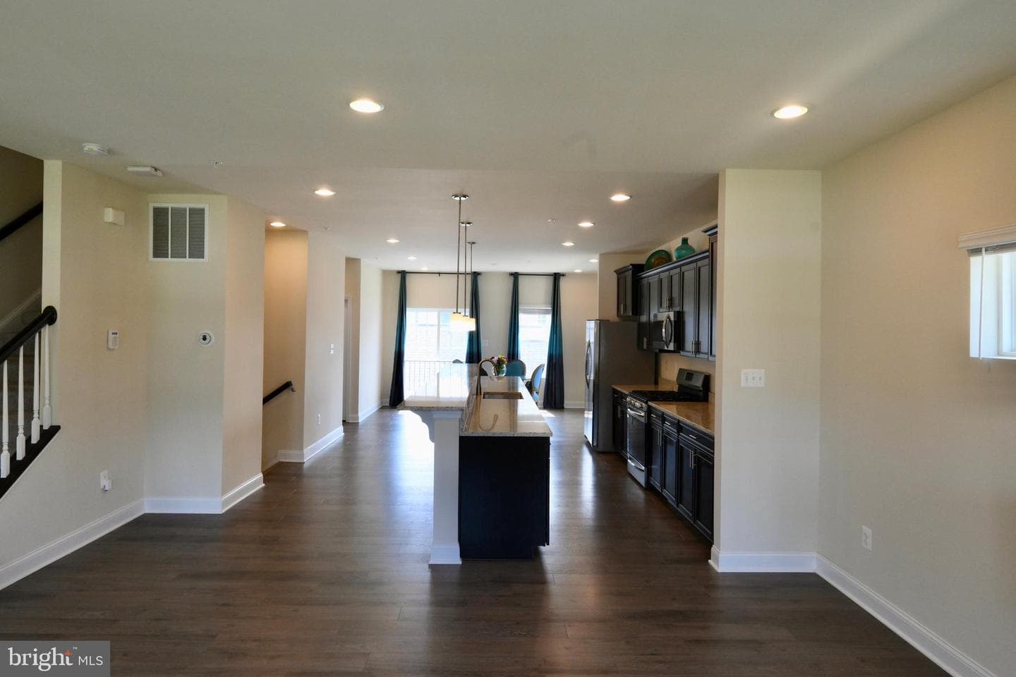 11233 Thackeray Lane photo 3