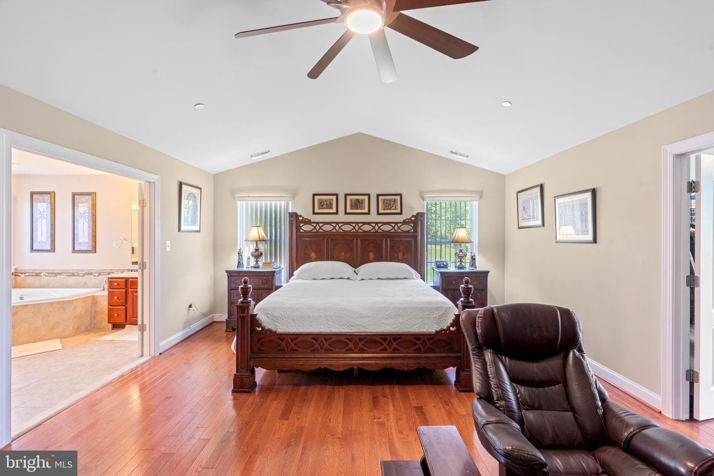 4479 Coachmans Path Court photo 23