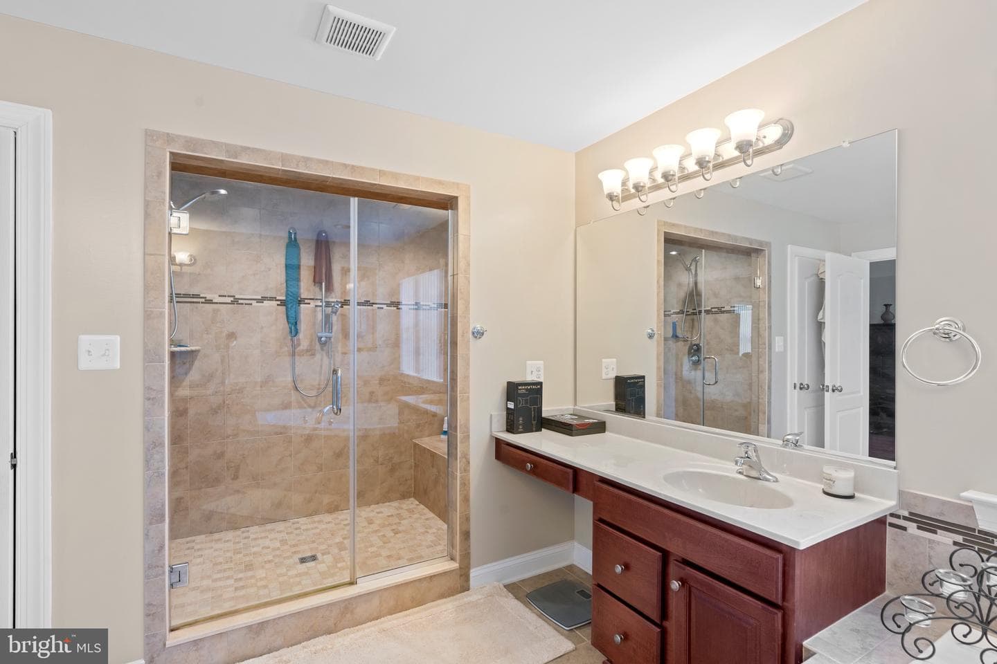 4479 Coachmans Path Court photo 30