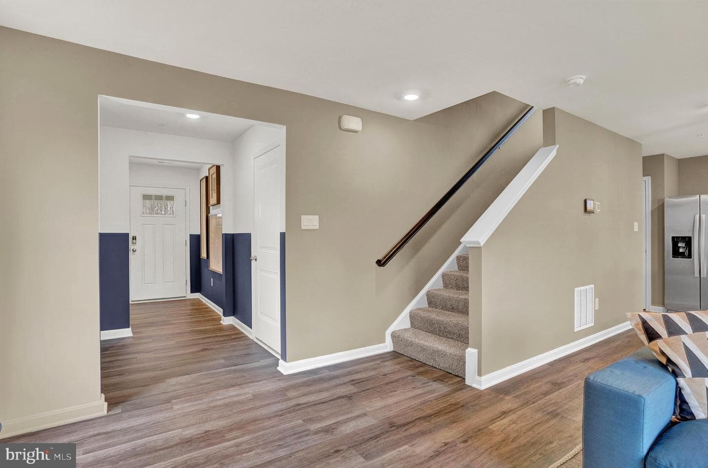 480 Woodgrain Avenue photo 6