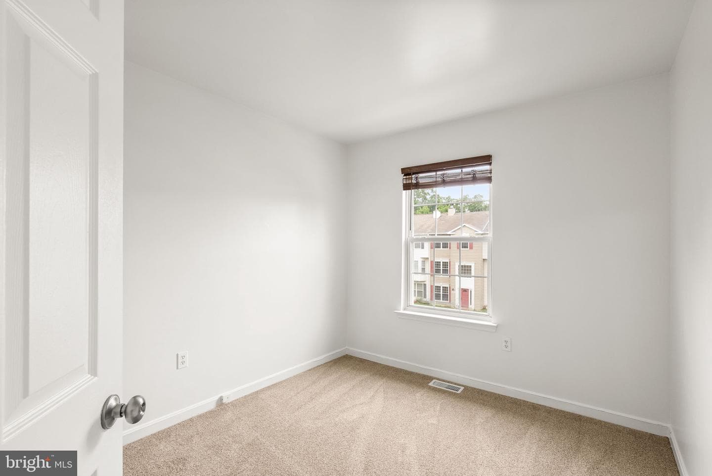 2530 Enterprise Place photo 13