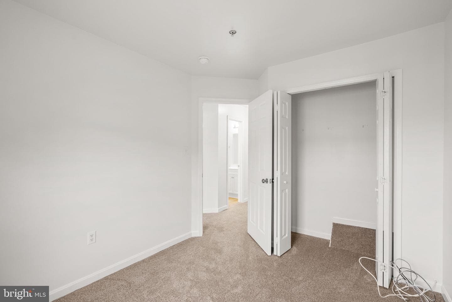 2530 Enterprise Place photo 14