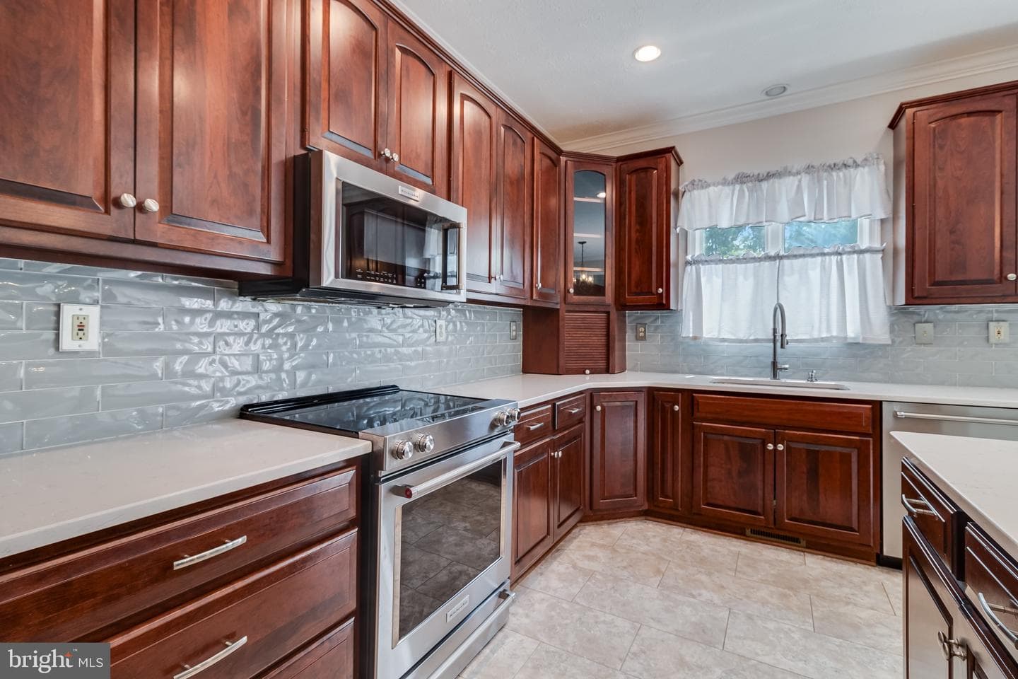 11803 Adrian Lane photo 24
