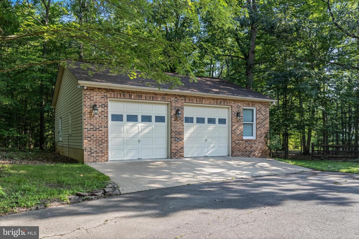 4550 Branchwood Place photo 3