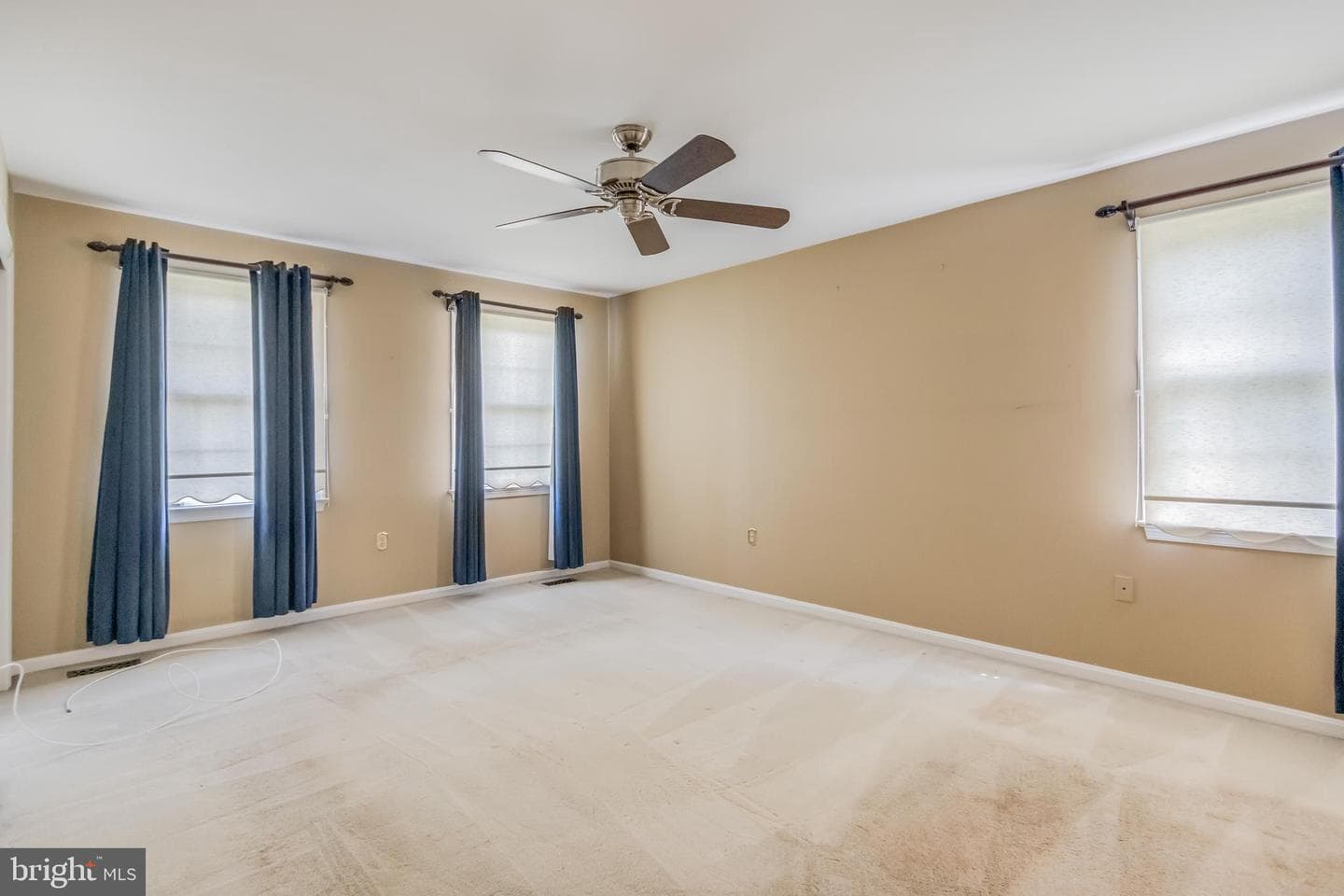 1305 Greenmont Drive photo 15