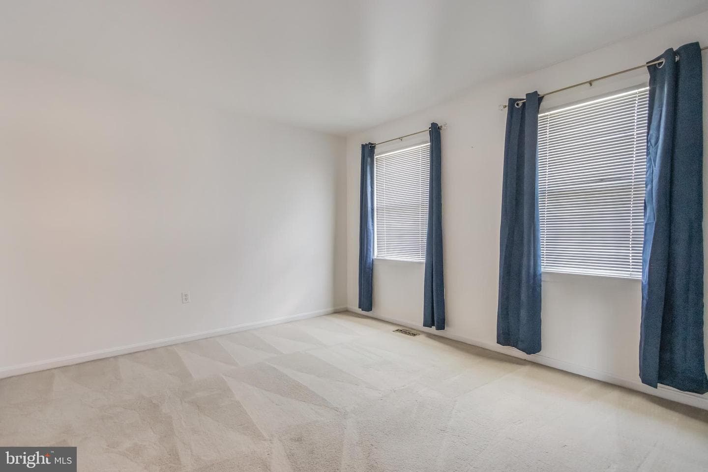 1305 Greenmont Drive photo 20