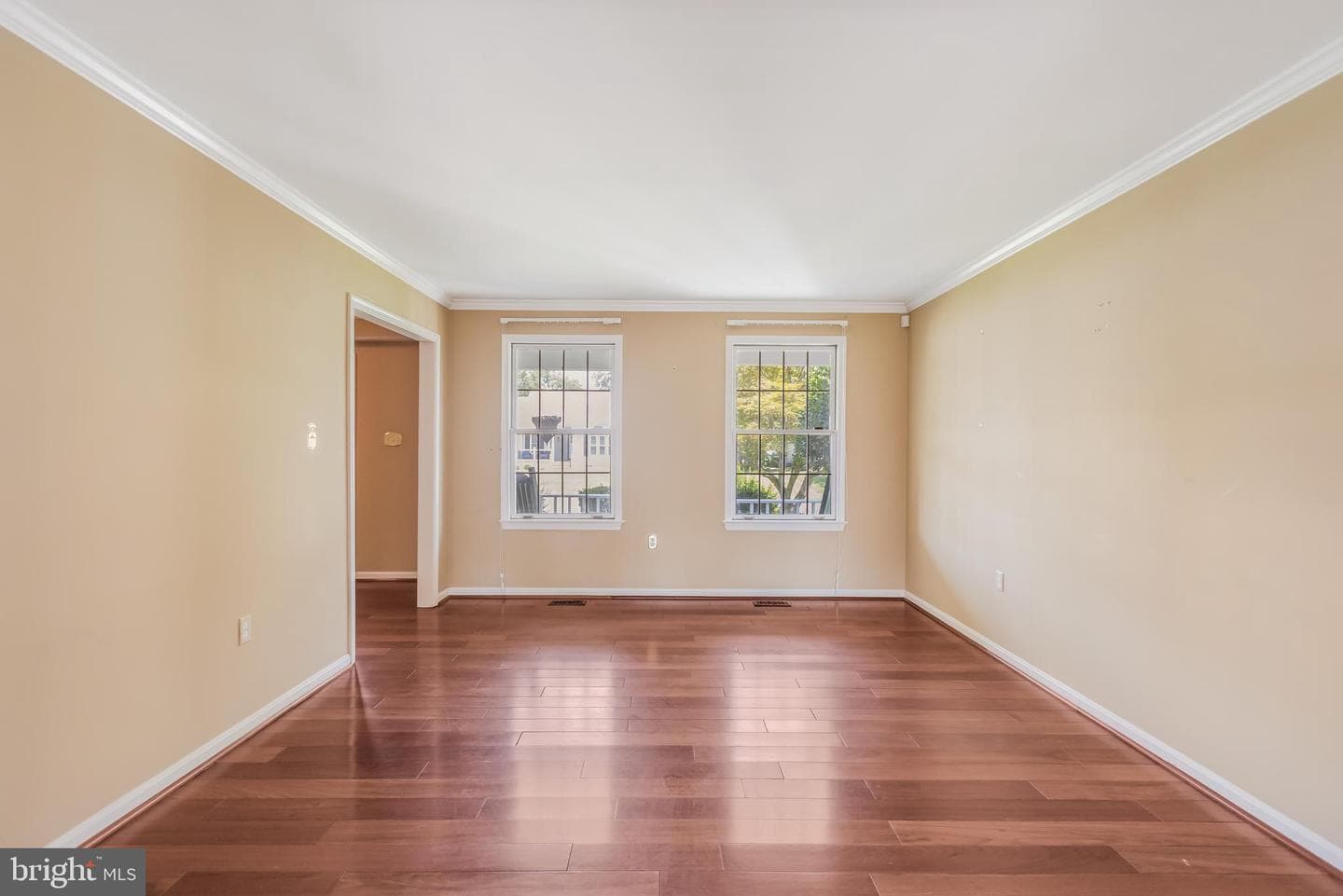 1305 Greenmont Drive photo 5