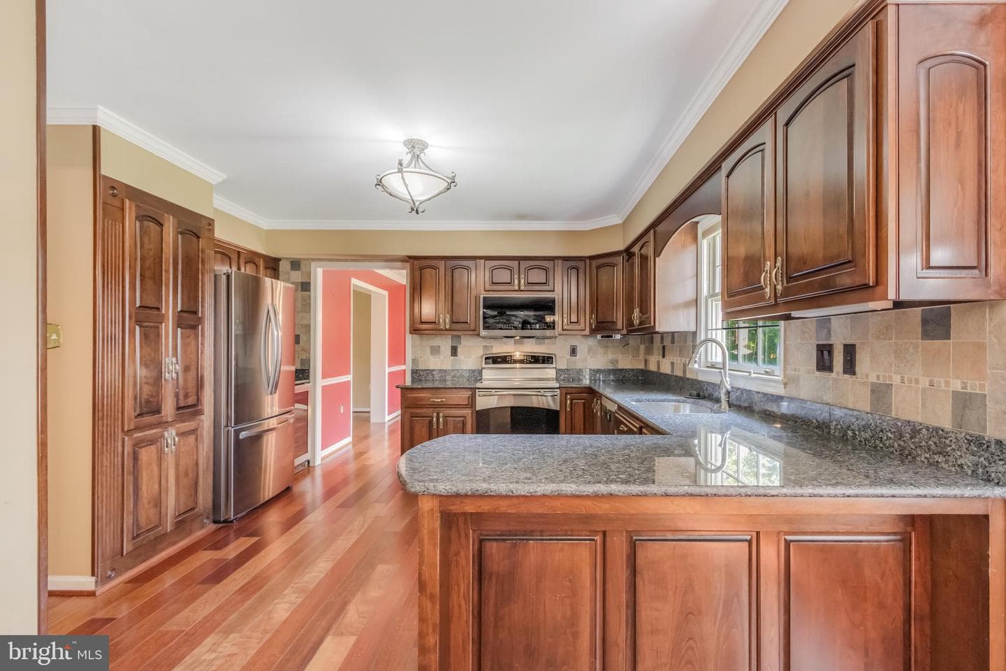 1305 Greenmont Drive photo 7