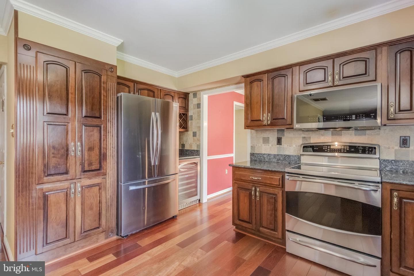 1305 Greenmont Drive photo 8