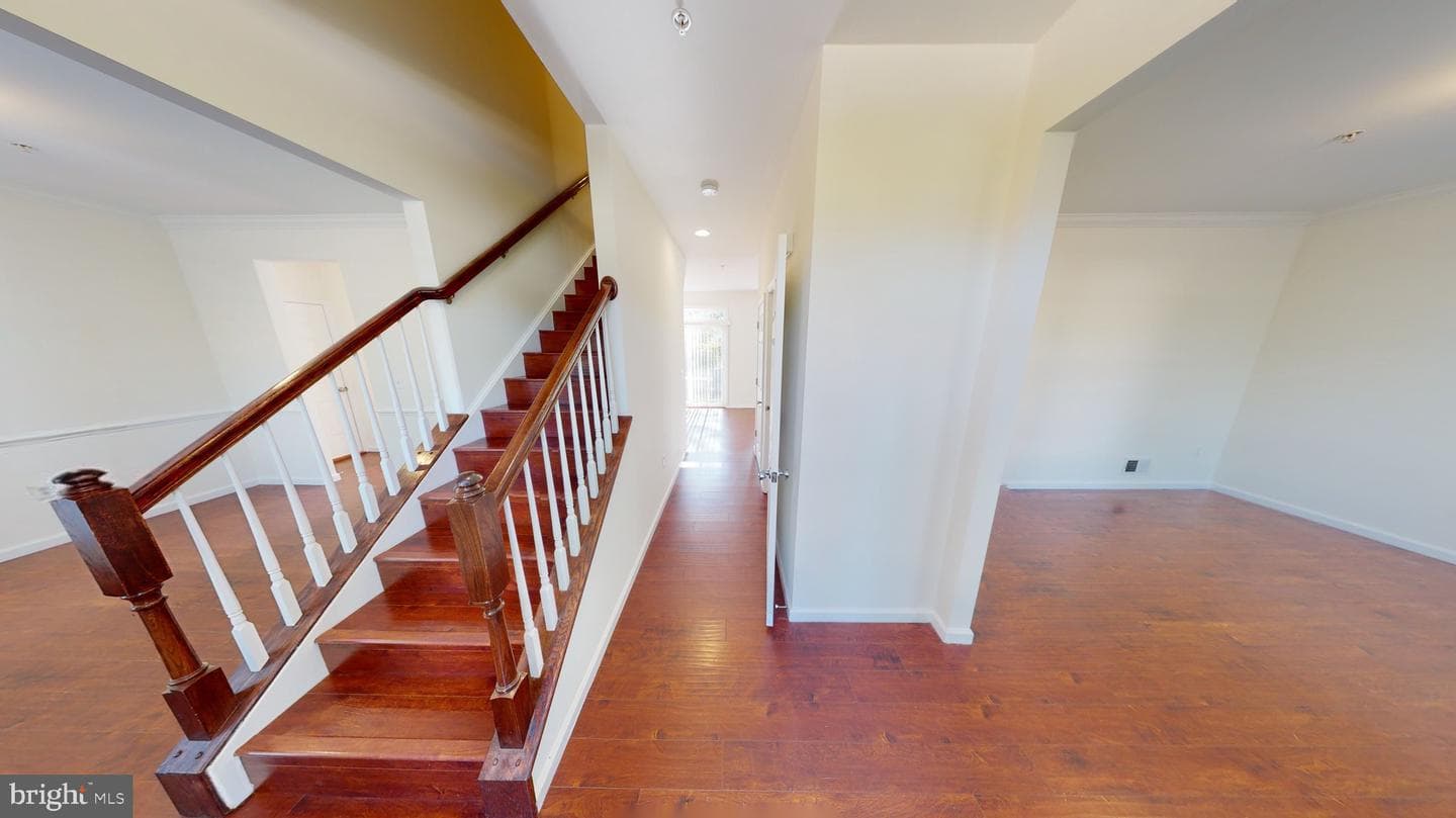 10750 Sourwood Avenue photo 14