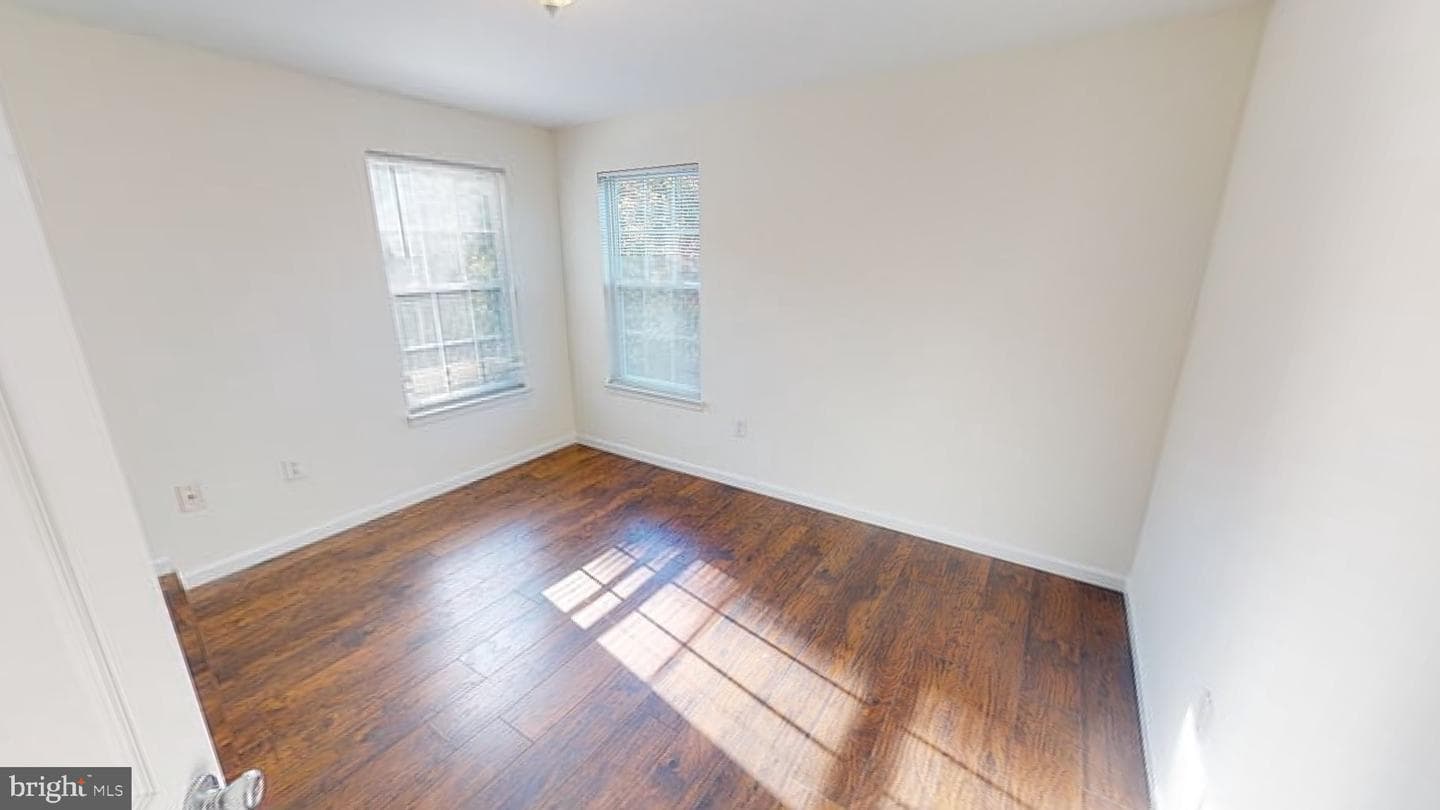 10750 Sourwood Avenue photo 32